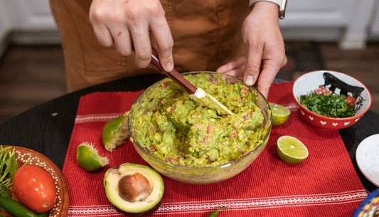 How to Keep Guacamole From Browning